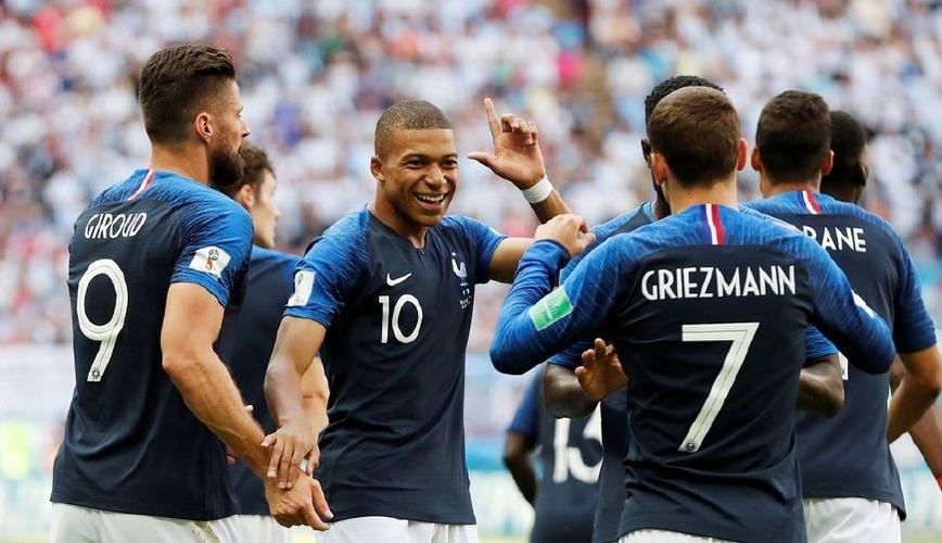 法国对比利时2018